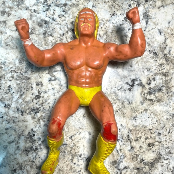 ⚡️LOT OF 6 WWF TITAN SPORTS 1986 VINTAGE RUBBER WRESTLING ACTION FIGURES⚡️ - Picture 2 of 7